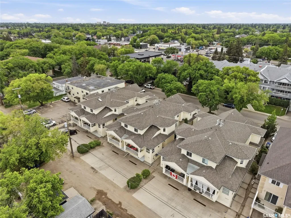 905 9th Street E Saskatoon SK S7H 0M9