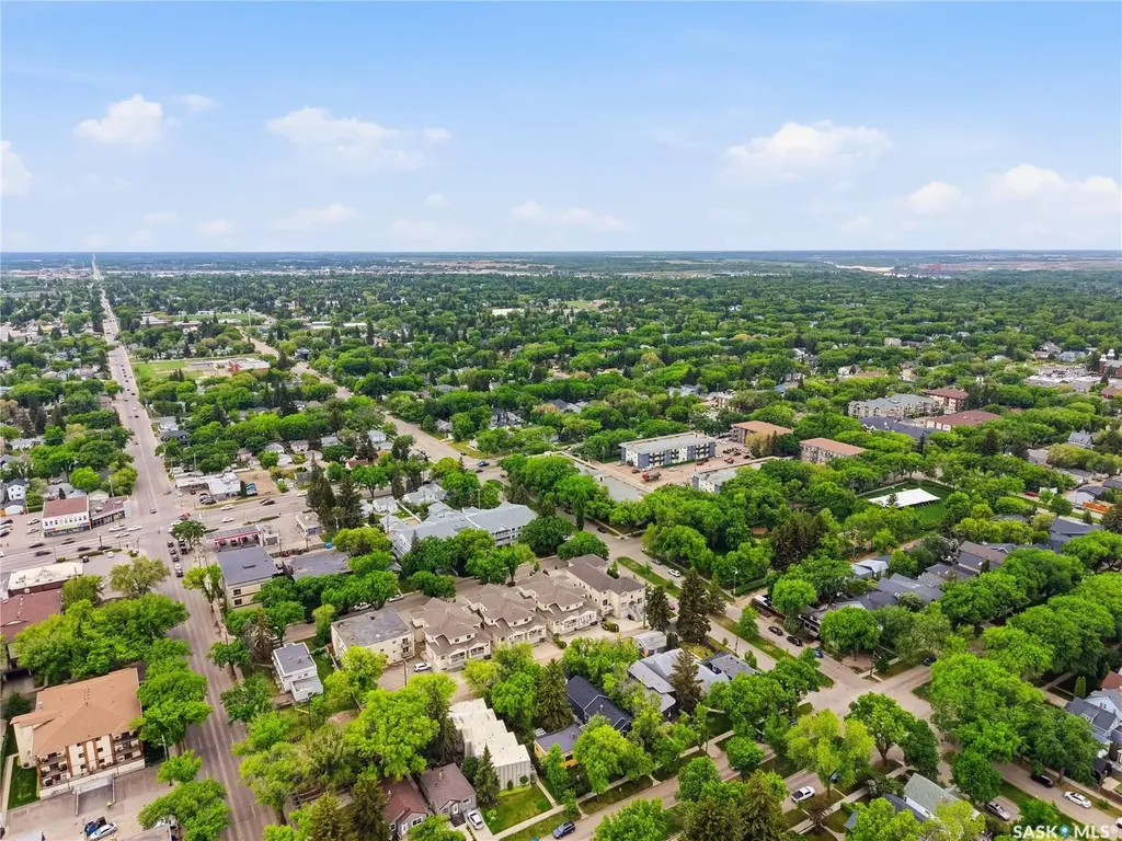 905 9th Street E Saskatoon SK S7H 0M9
