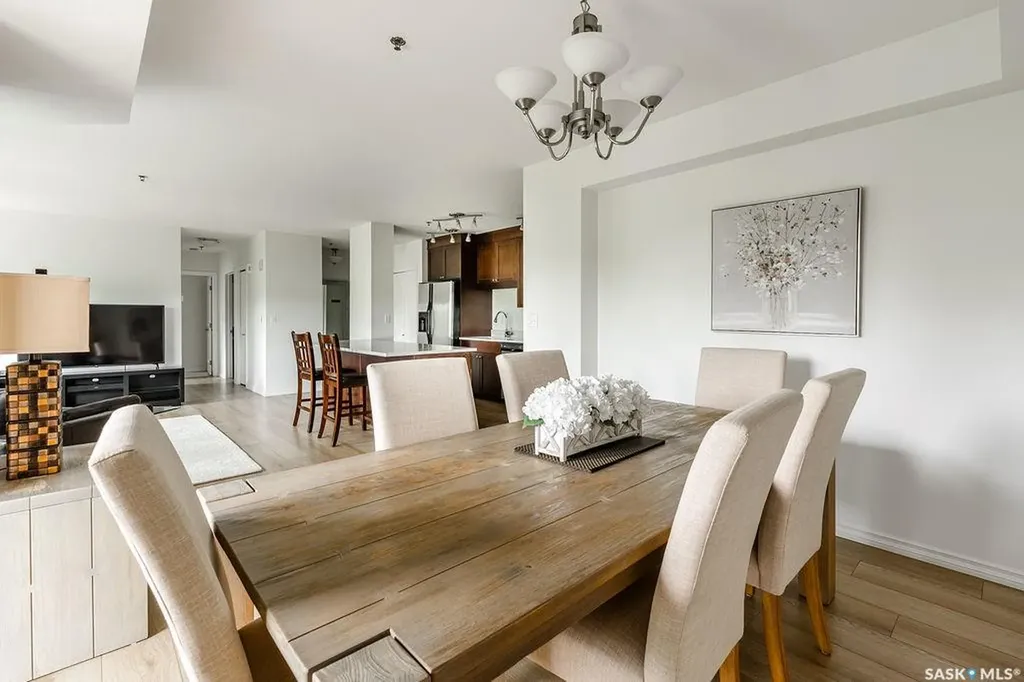 902 Spadina Crescent E Saskatoon SK S7K 0G8