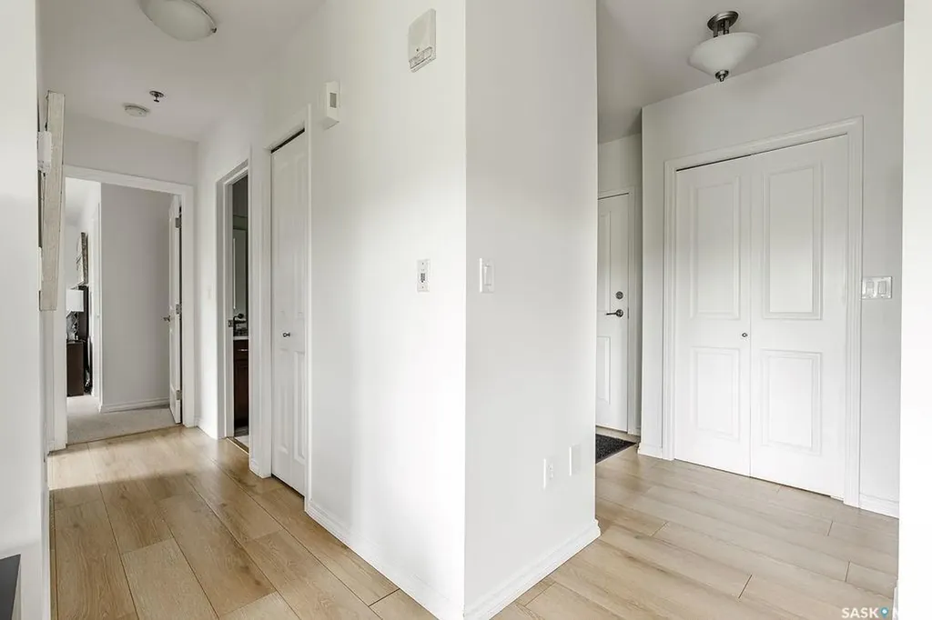902 Spadina Crescent E Saskatoon SK S7K 0G8