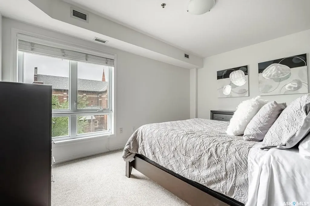 902 Spadina Crescent E Saskatoon SK S7K 0G8