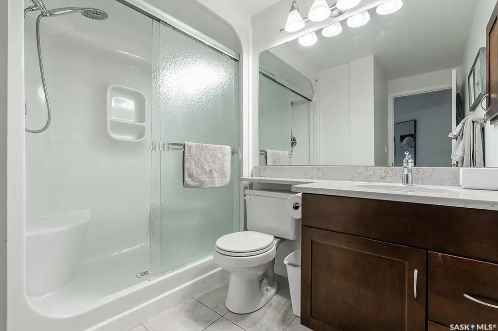 902 Spadina Crescent E Saskatoon SK S7K 0G8