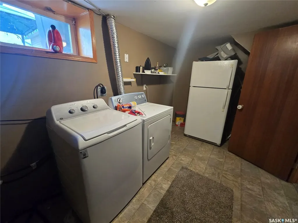 334 Moltke Avenue Windthorst SK S0G 5G0