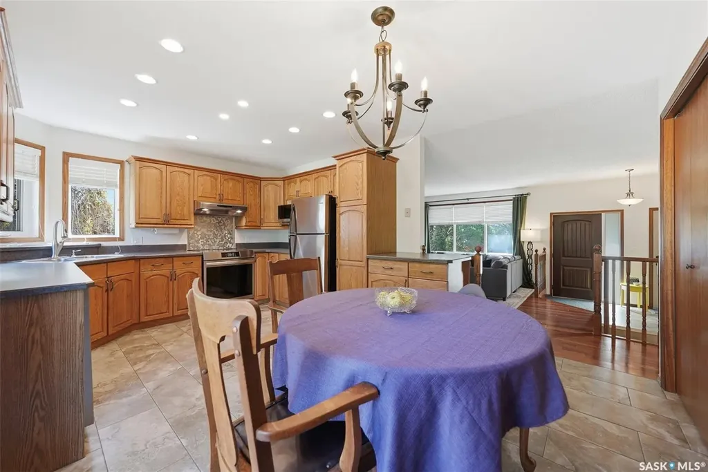 610 Bronson Crescent Saskatoon SK S7J 5E5