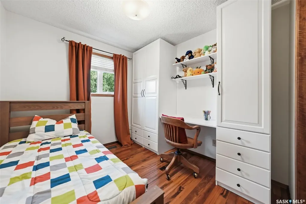 610 Bronson Crescent Saskatoon SK S7J 5E5