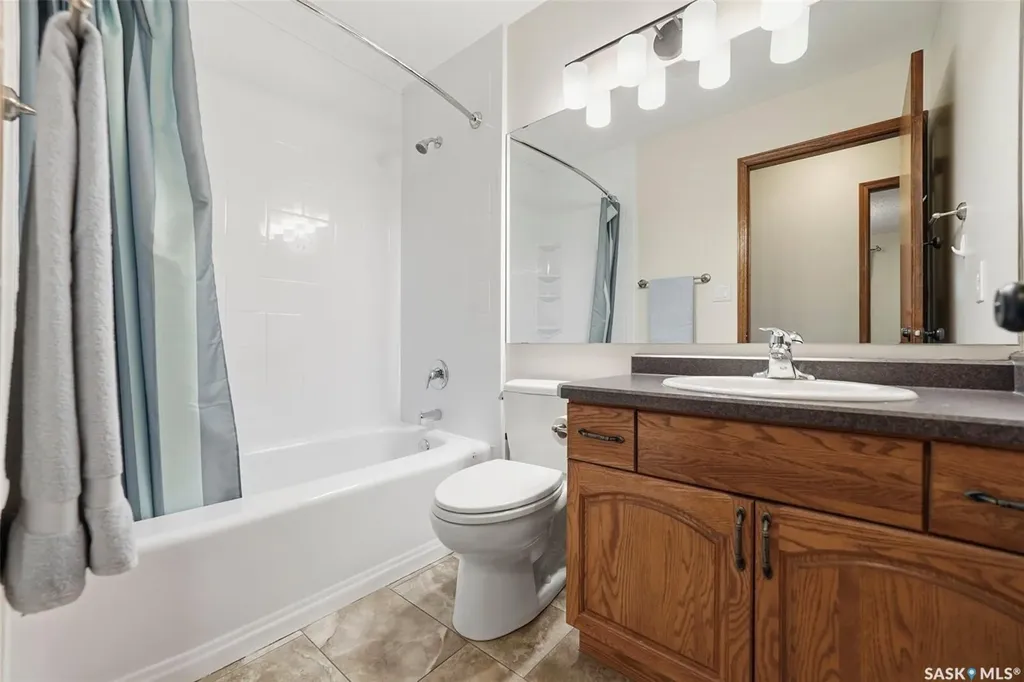 610 Bronson Crescent Saskatoon SK S7J 5E5
