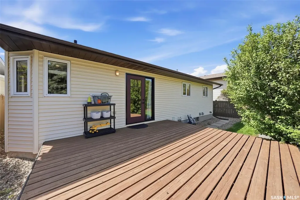 610 Bronson Crescent Saskatoon SK S7J 5E5