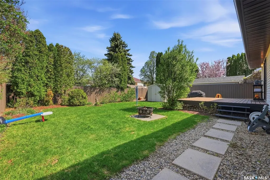 610 Bronson Crescent Saskatoon SK S7J 5E5