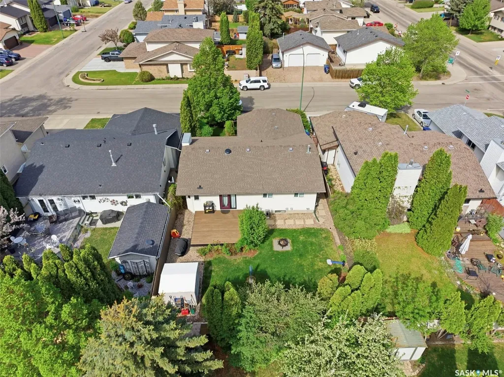 610 Bronson Crescent Saskatoon SK S7J 5E5