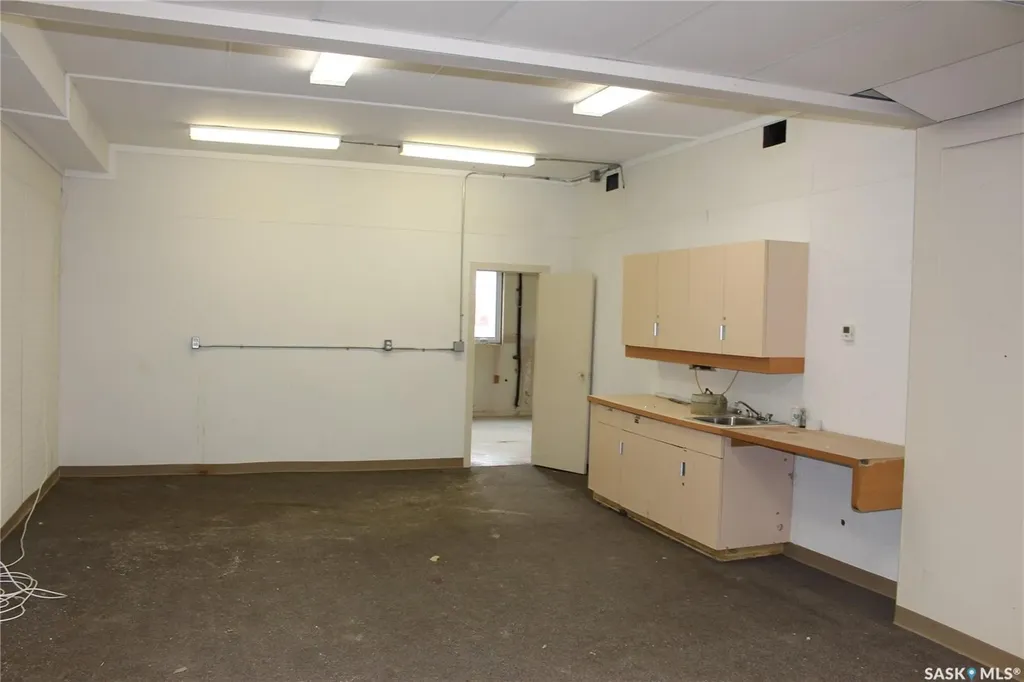 101 5th Street E Gravelbourg SK S0H 1X0