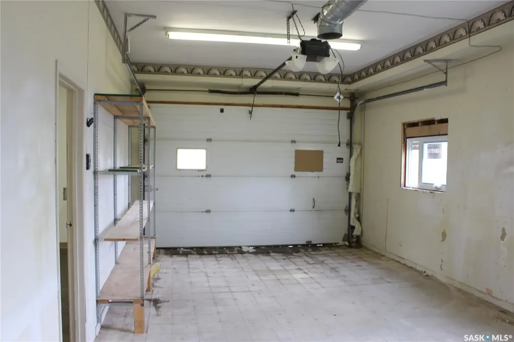 101 5th Street E Gravelbourg SK S0H 1X0