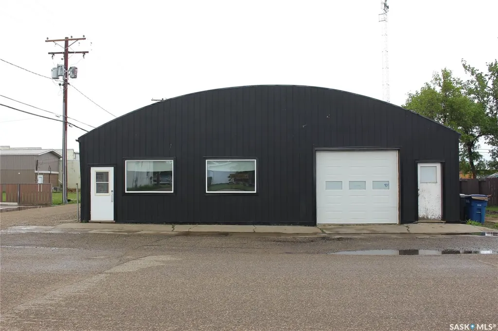 101 5th Street E Gravelbourg SK S0H 1X0