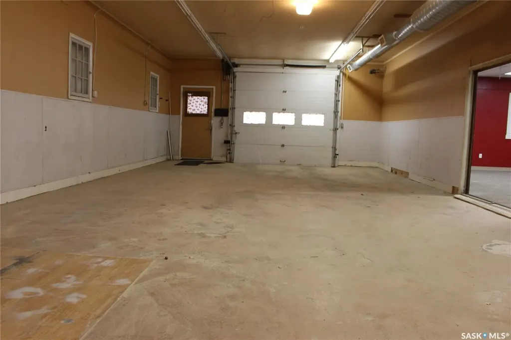 101 5th Street E Gravelbourg SK S0H 1X0