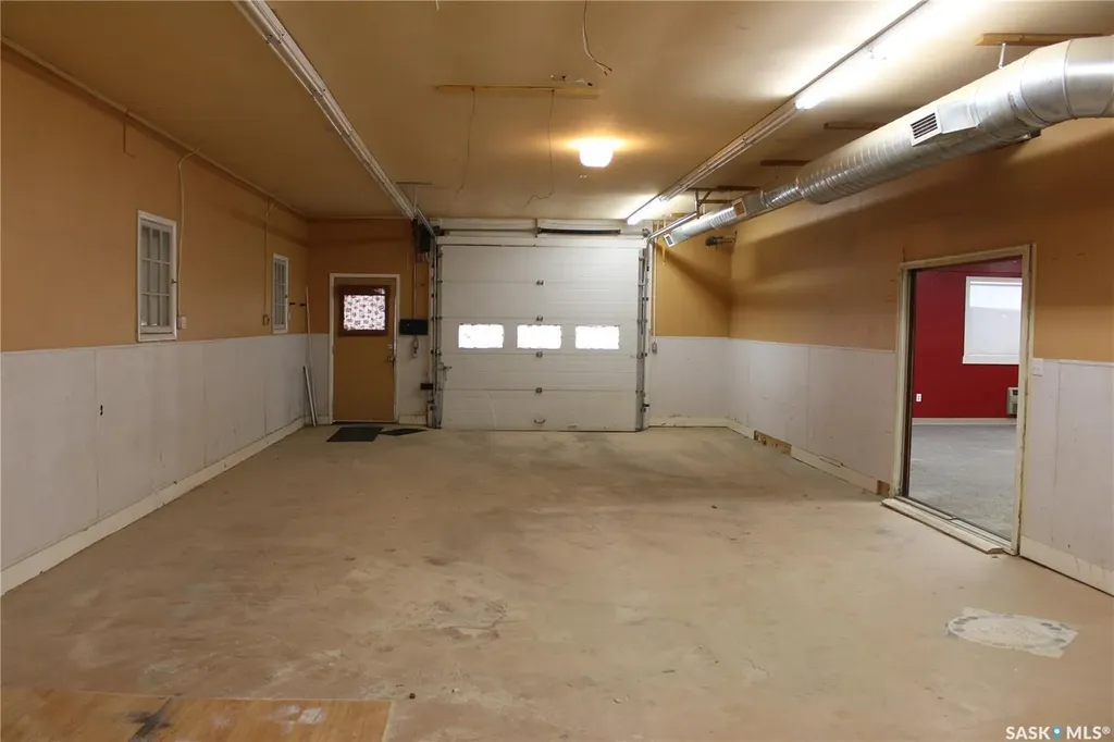 101 5th Street E Gravelbourg SK S0H 1X0
