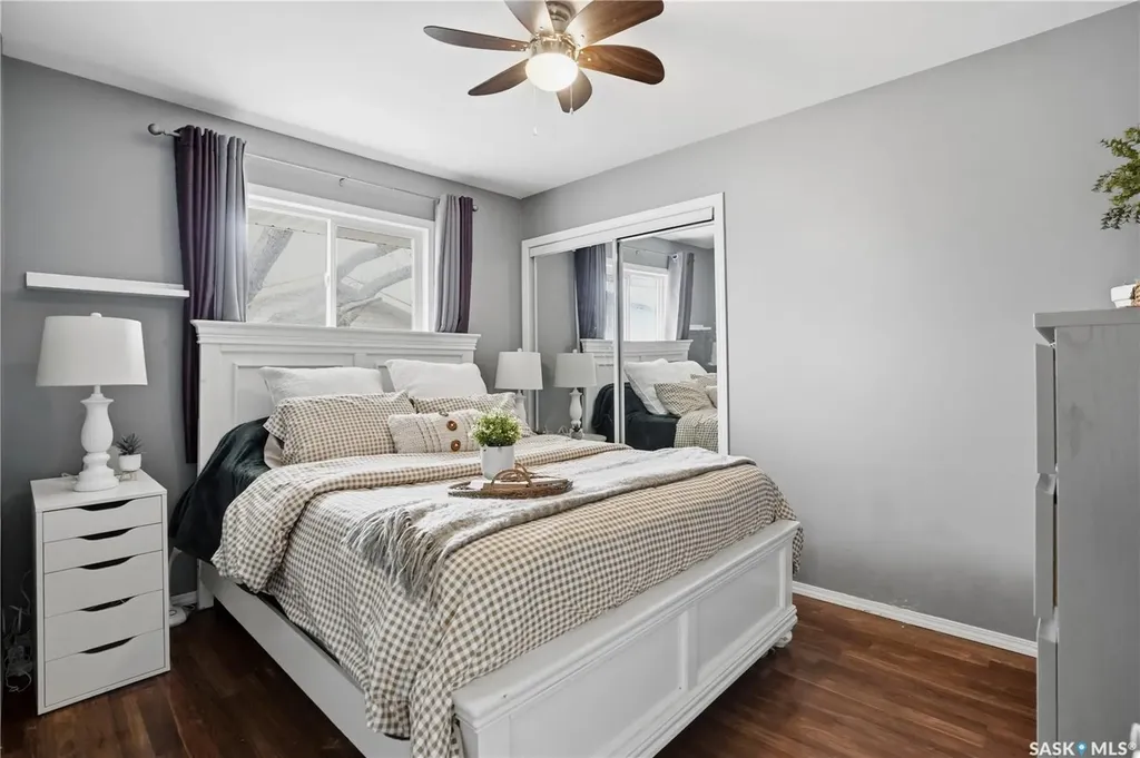 737 Vaughan Street Moose Jaw SK S6H 5N4
