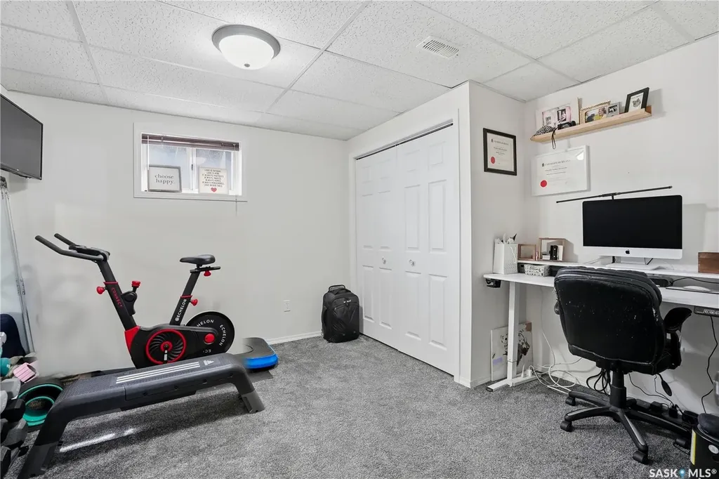 737 Vaughan Street Moose Jaw SK S6H 5N4