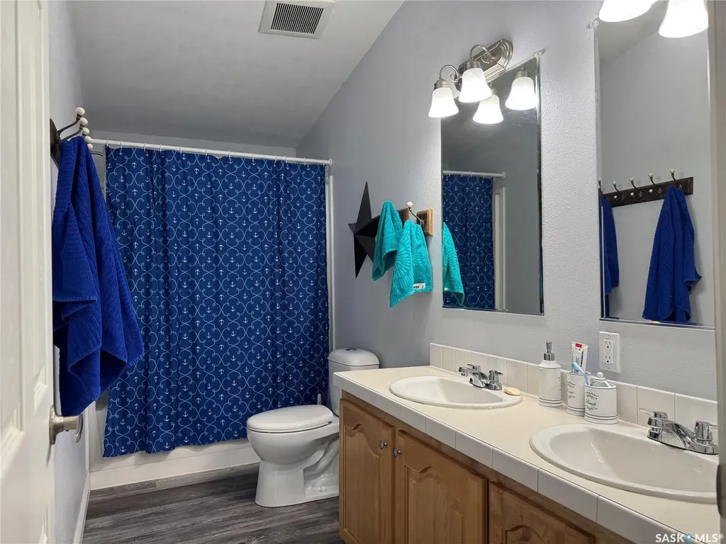301 Tesky Crescent Wynyard SK S0A 4T0