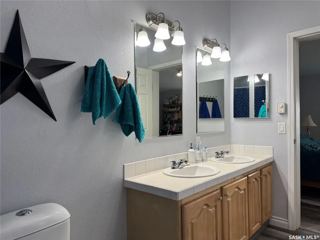301 Tesky Crescent Wynyard SK S0A 4T0