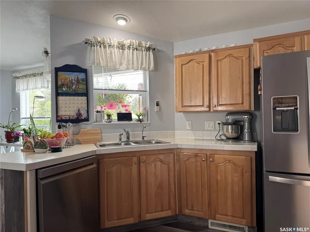 301 Tesky Crescent Wynyard SK S0A 4T0