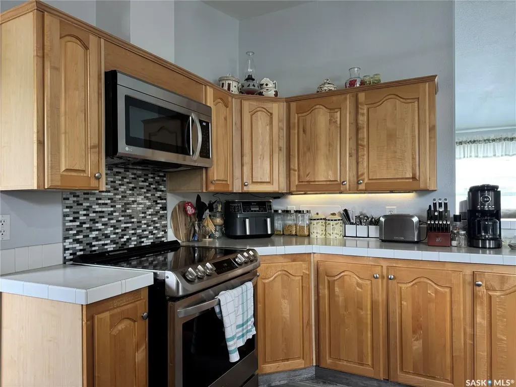 301 Tesky Crescent Wynyard SK S0A 4T0