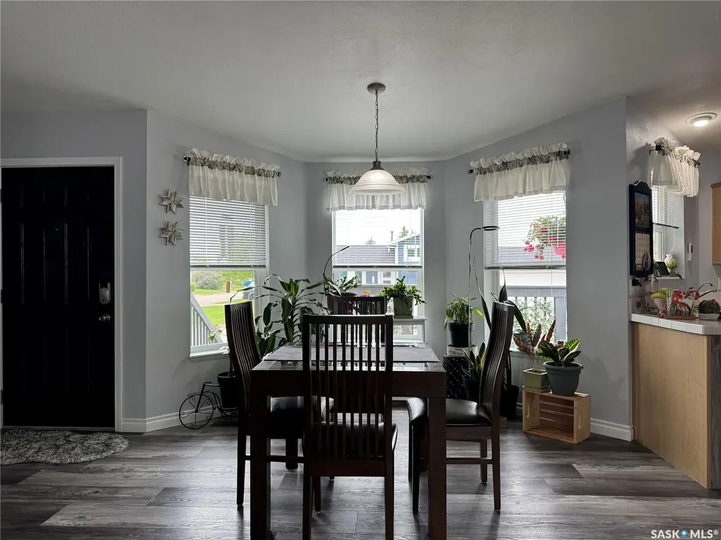 301 Tesky Crescent Wynyard SK S0A 4T0