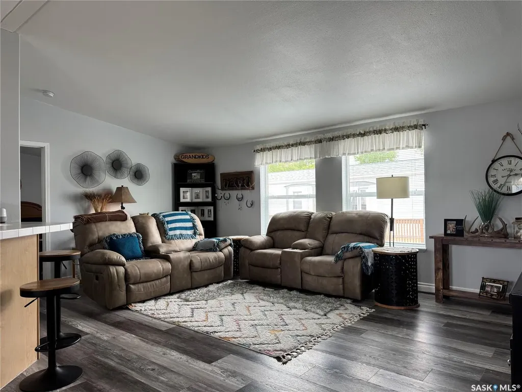301 Tesky Crescent Wynyard SK S0A 4T0