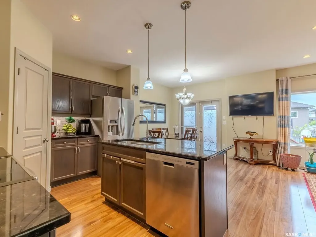 274 Ashworth Crescent Saskatoon SK S7T 0P1