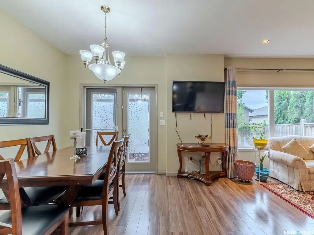 274 Ashworth Crescent Saskatoon SK S7T 0P1