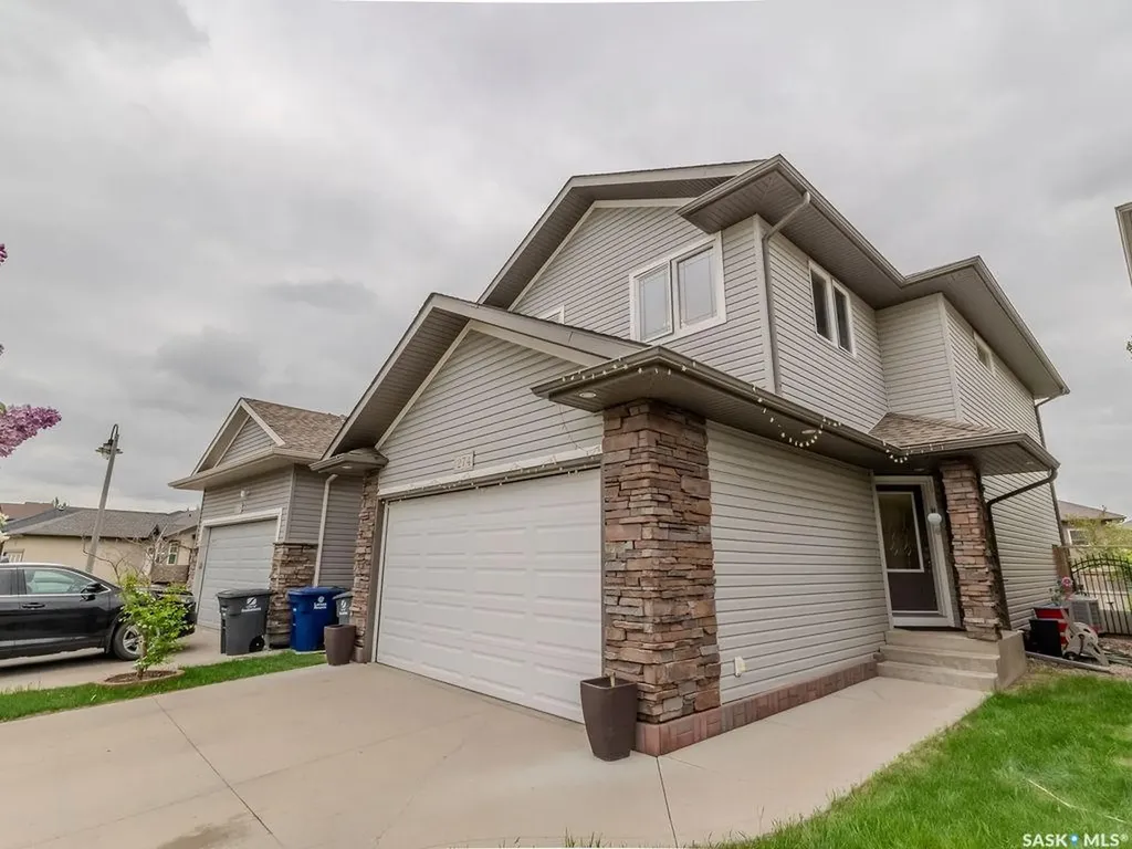 274 Ashworth Crescent Saskatoon SK S7T 0P1