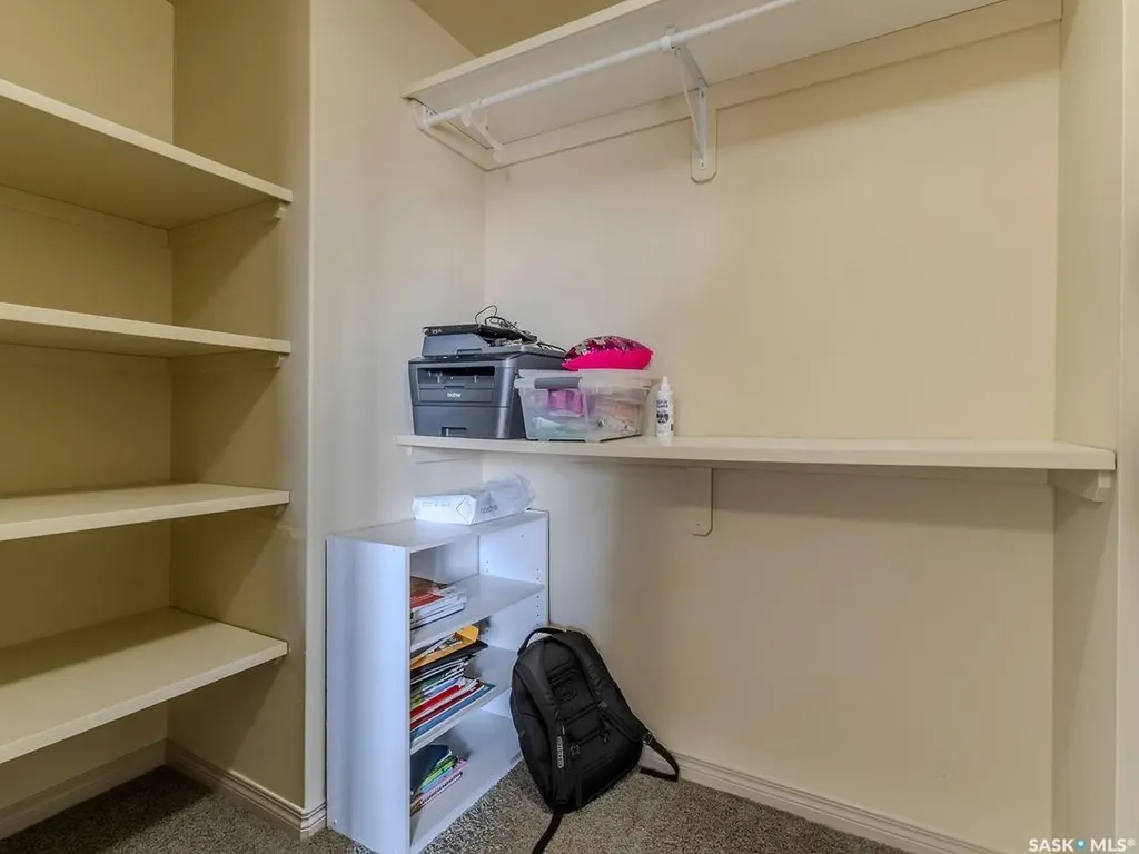 274 Ashworth Crescent Saskatoon SK S7T 0P1