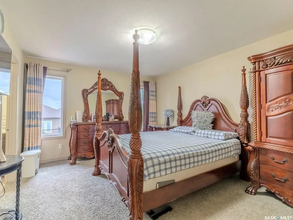 274 Ashworth Crescent Saskatoon SK S7T 0P1