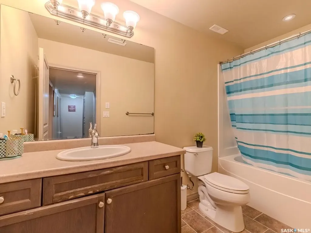 274 Ashworth Crescent Saskatoon SK S7T 0P1