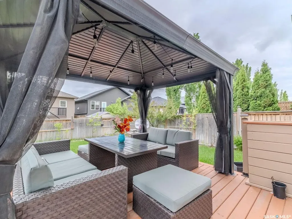 274 Ashworth Crescent Saskatoon SK S7T 0P1