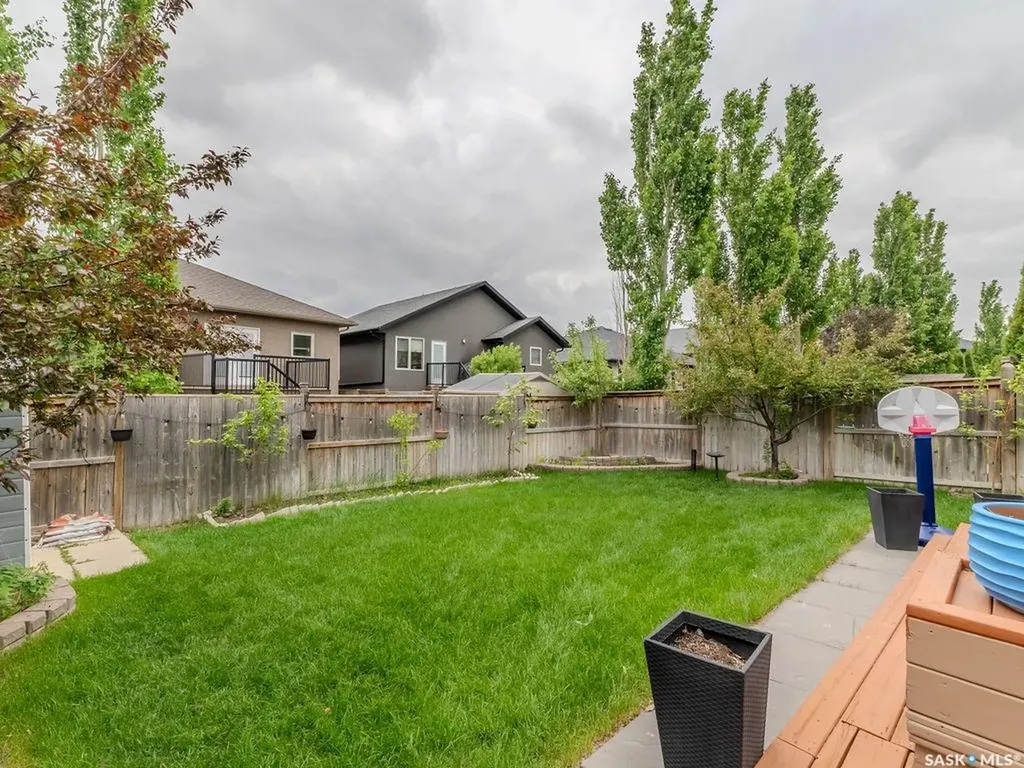 274 Ashworth Crescent Saskatoon SK S7T 0P1