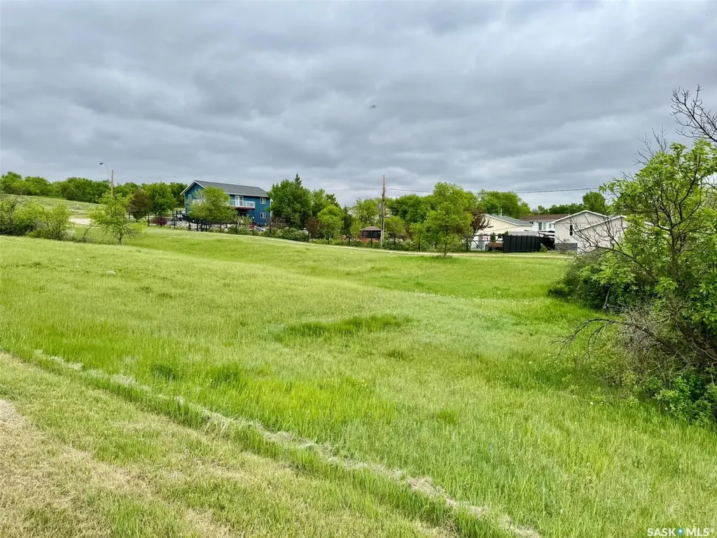 615 Zephyr Street Saskatchewan Beach SK S0G 4L0