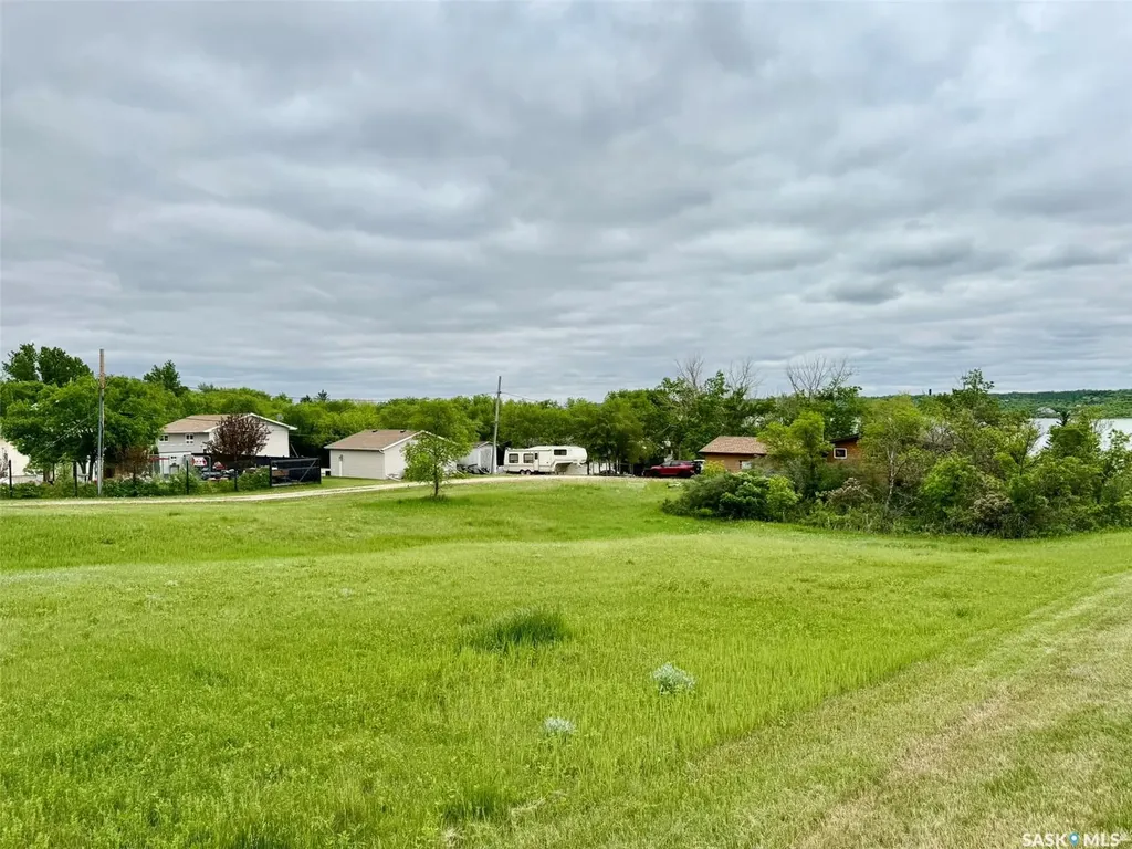 615 Zephyr Street Saskatchewan Beach SK S0G 4L0