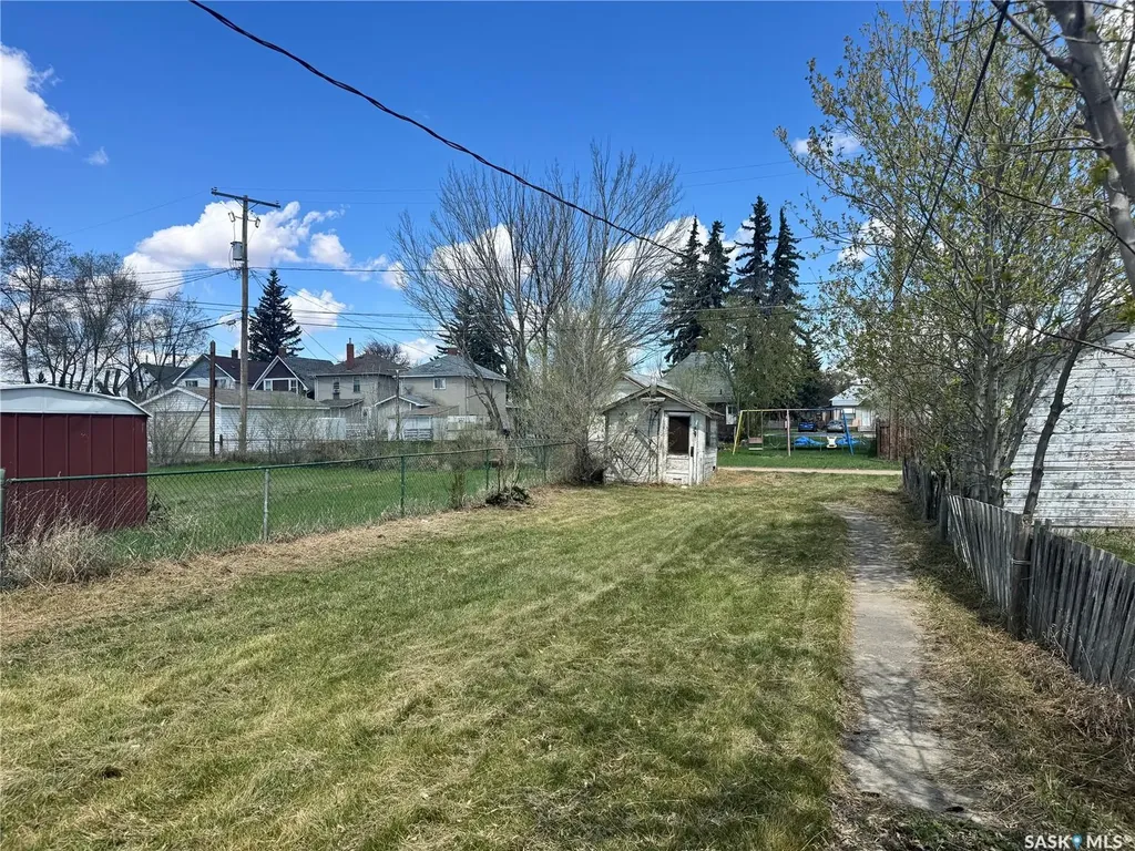 117 2nd Avenue E Biggar SK S0K 0M0