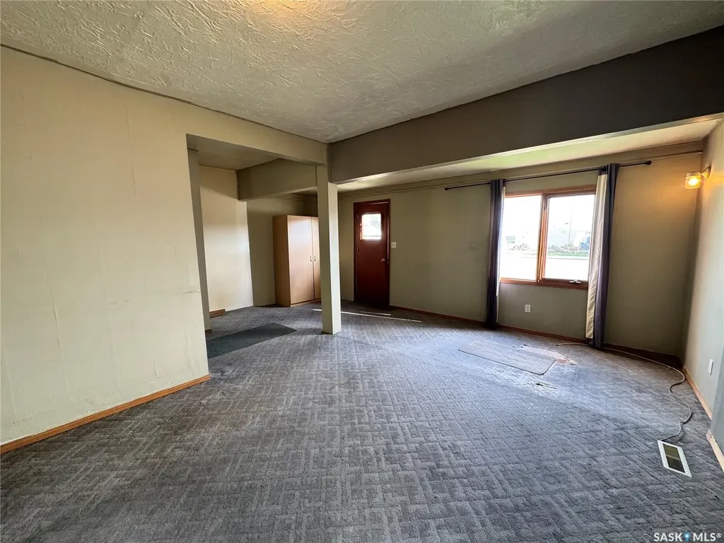 117 2nd Avenue E Biggar SK S0K 0M0