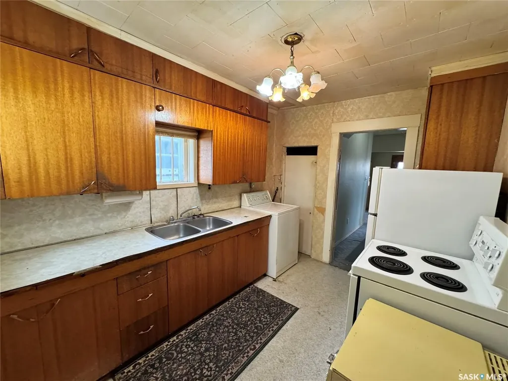 117 2nd Avenue E Biggar SK S0K 0M0