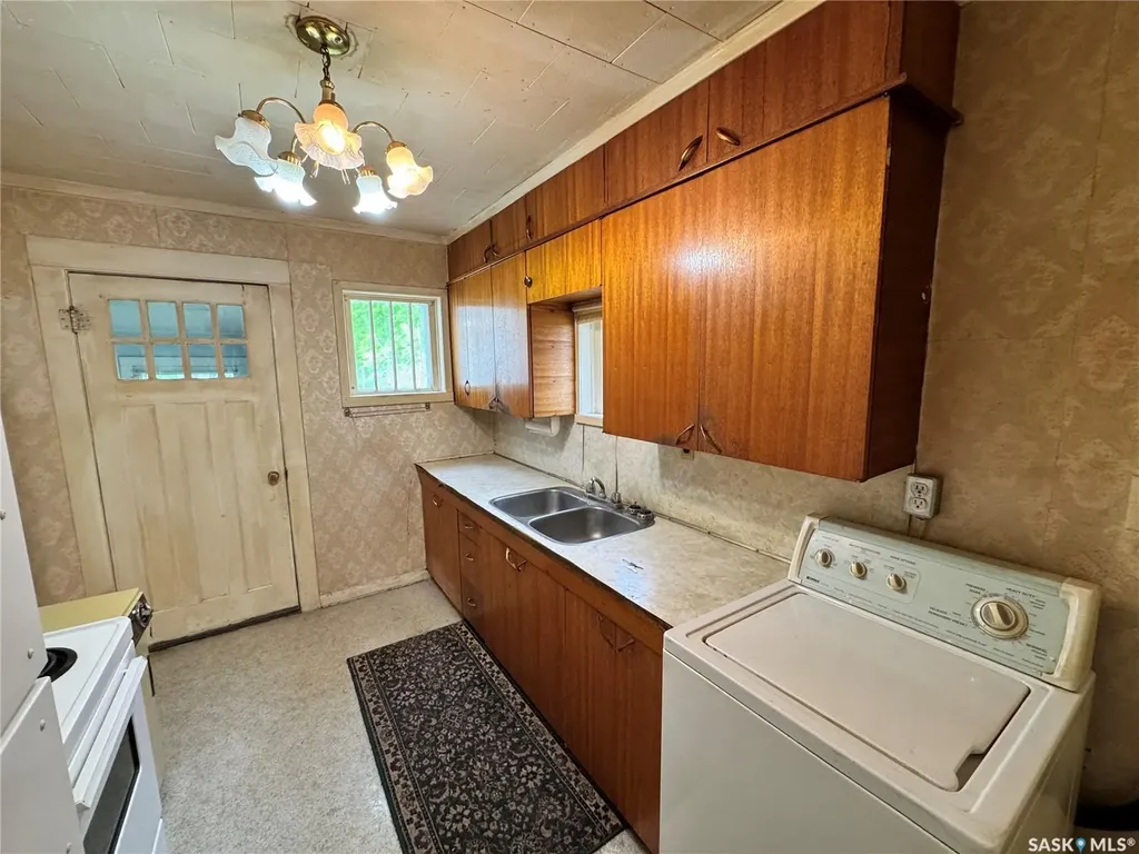 117 2nd Avenue E Biggar SK S0K 0M0