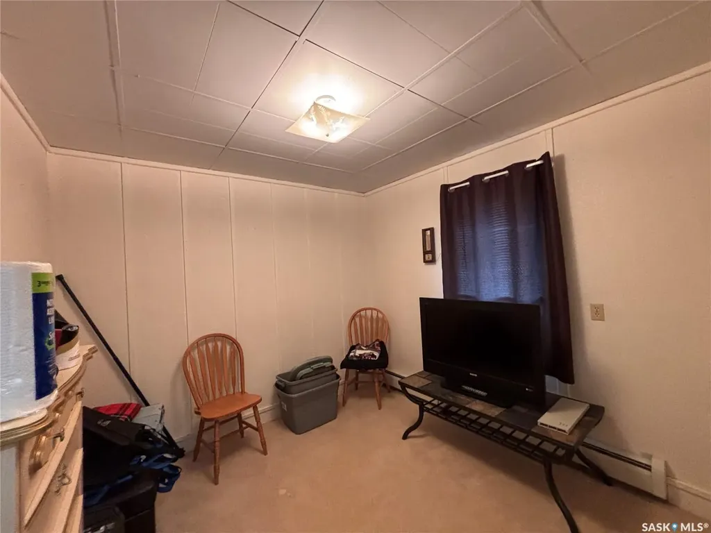 212 3rd Avenue E Kindersley SK S0L 1S0