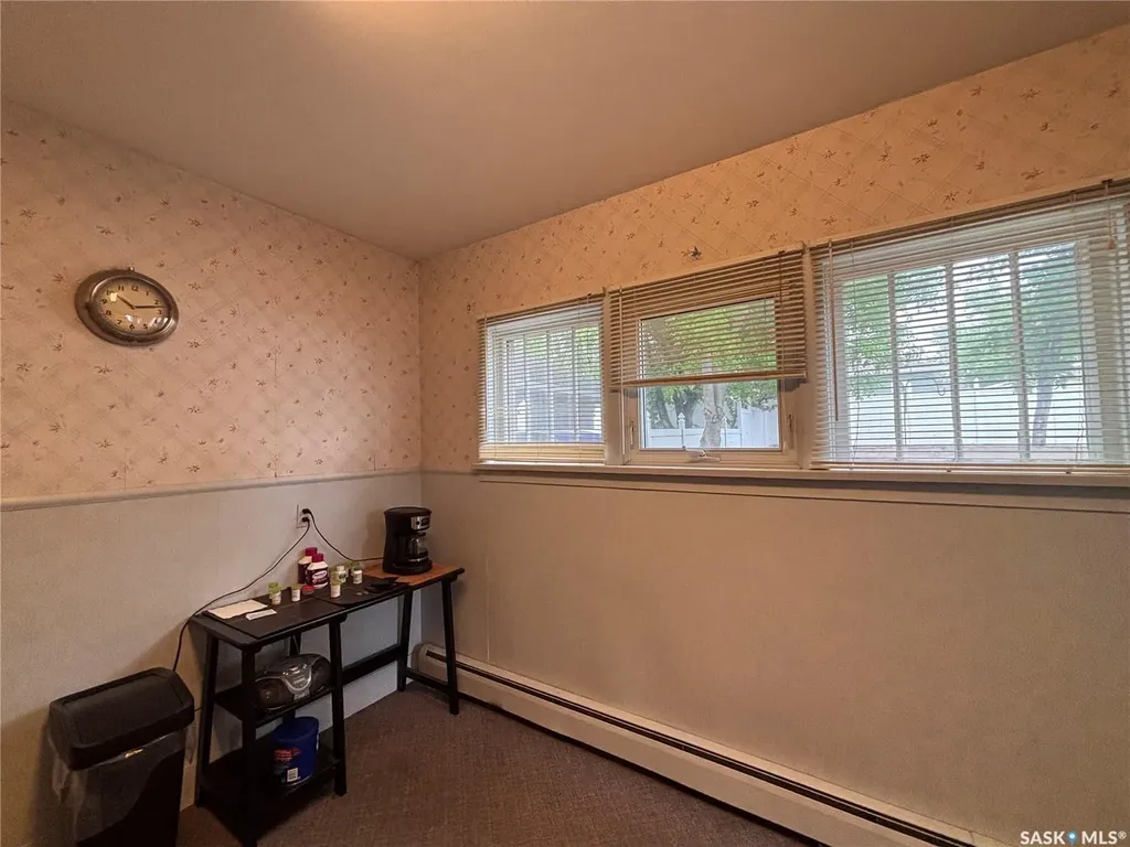 212 3rd Avenue E Kindersley SK S0L 1S0
