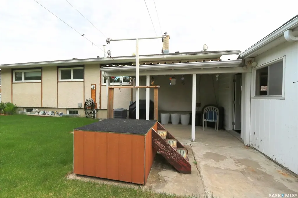 546 Riverview Road Yorkton SK S3N 2X9