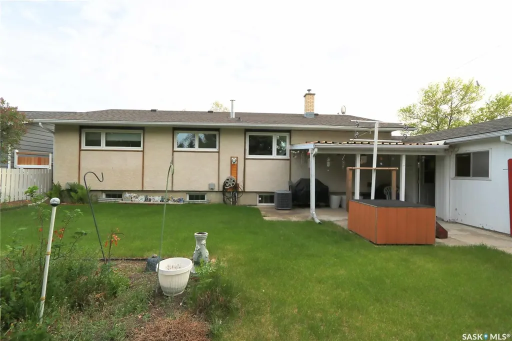 546 Riverview Road Yorkton SK S3N 2X9