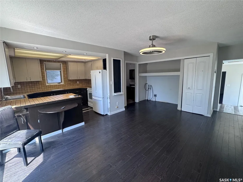 408 4th Avenue E Biggar SK S0K 0M0