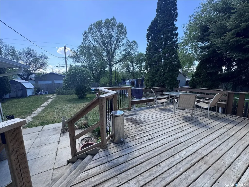 408 4th Avenue E Biggar SK S0K 0M0
