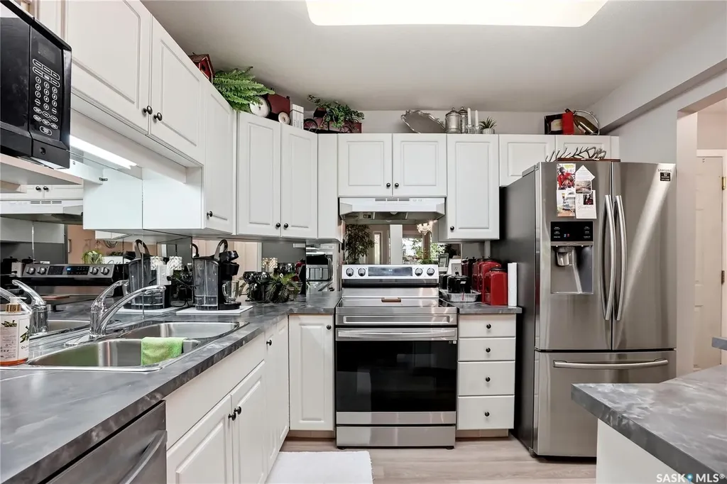 100 1st Avenue S Martensville SK S0K 2T0