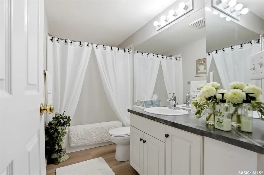100 1st Avenue S Martensville SK S0K 2T0