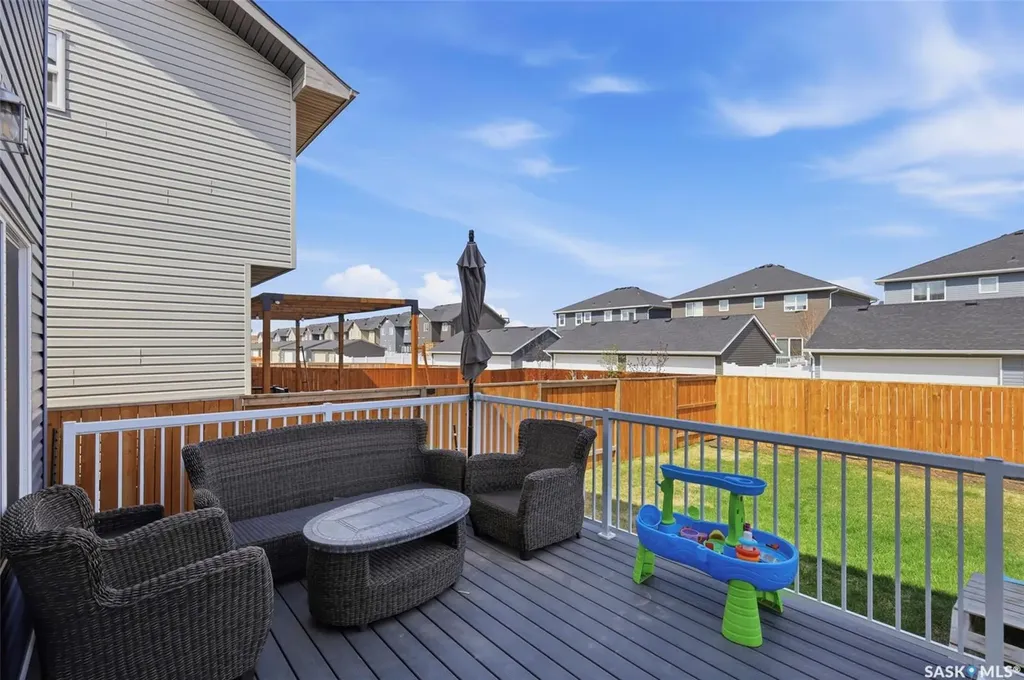 263 Skopik Crescent Saskatoon SK S7V 0V6