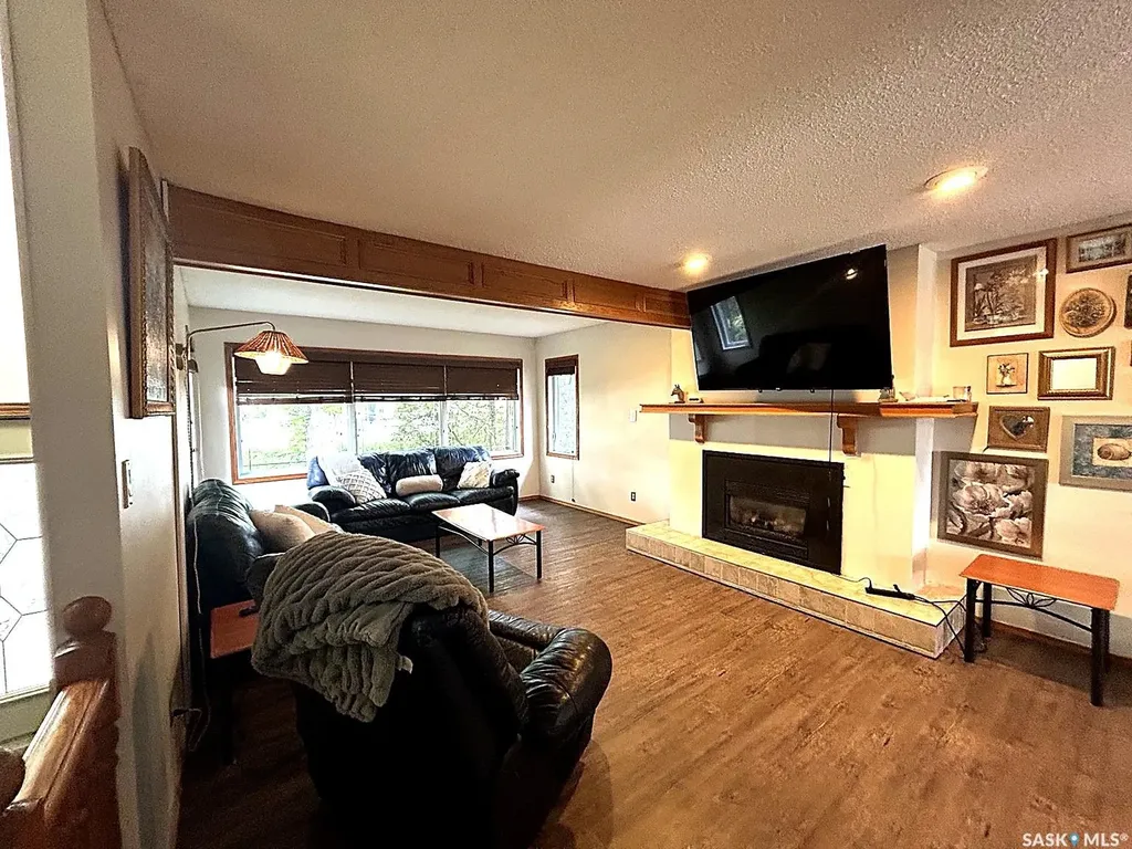 901 Shannon Road Regina SK S4S 5K3